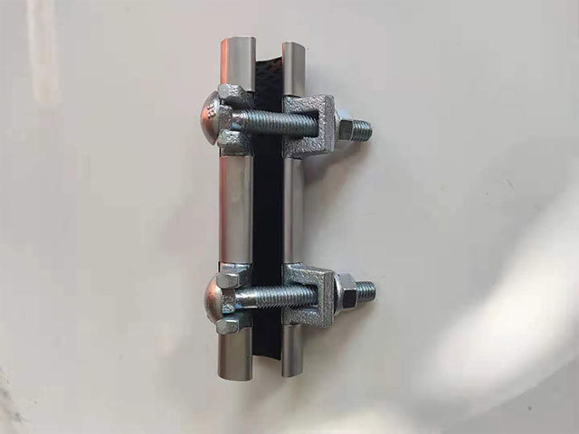 Manufacturers of stainless steel double lock clamps should pay attention to these points when choosing