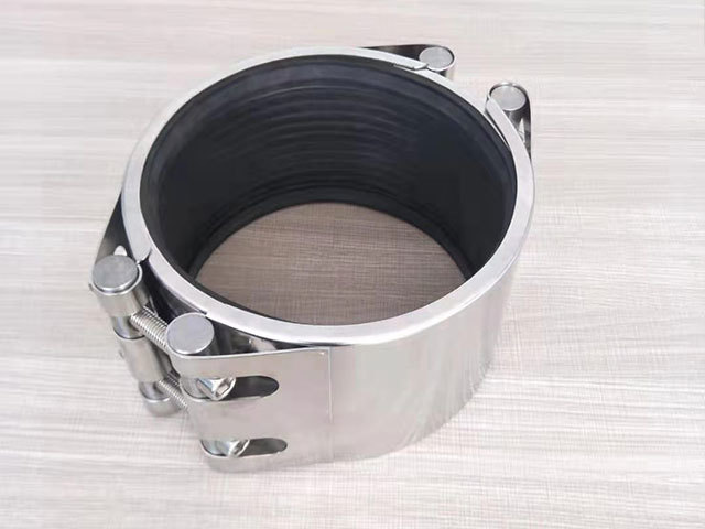 what to pay attention to when installing a high pressure pipe repair clamp