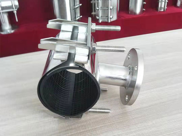 how to handle pipe repair coupling in bad condition